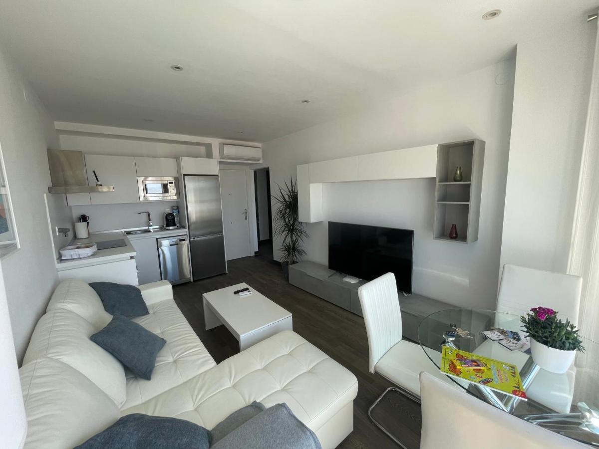 Apartamento 5 Home Suites Almería Exteriör bild